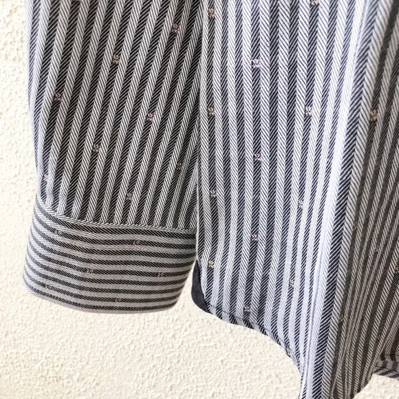 Robert Graham Striped Button-down Shirt 35 / 15.5 - Picture 3 of 4